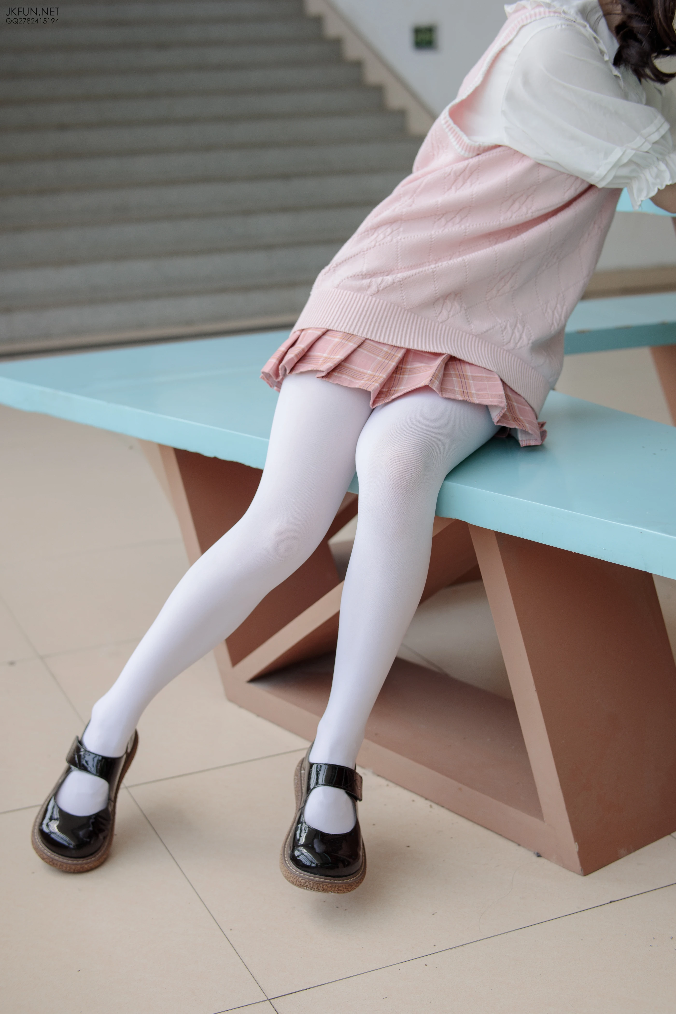 森萝财团 [JKFUN-007] 默陌 80D白丝 [126P 1V]插图6